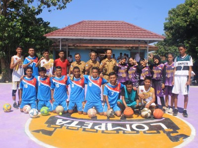 Lompeta Basketball & Football